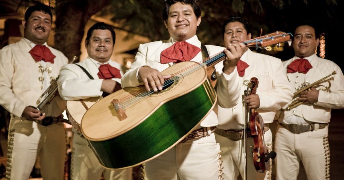 Mariachis en Chapinero: serenatas rápidas y profesionales.
