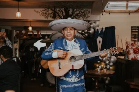 Mariachi Son de Mi Tierra – Serenatas en Bogotá